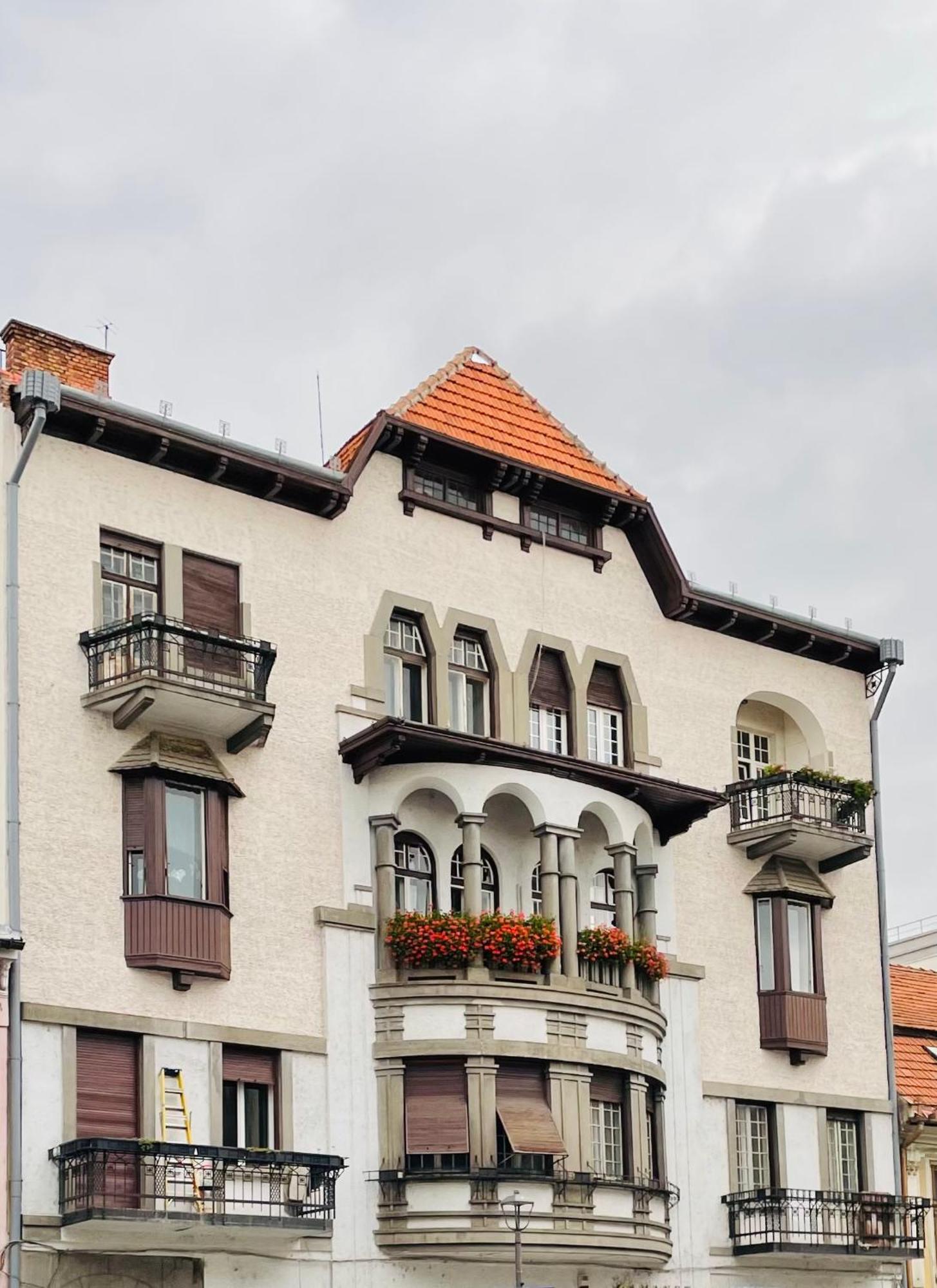 Apartamento Littleparis Cluj-Napoca Exterior foto