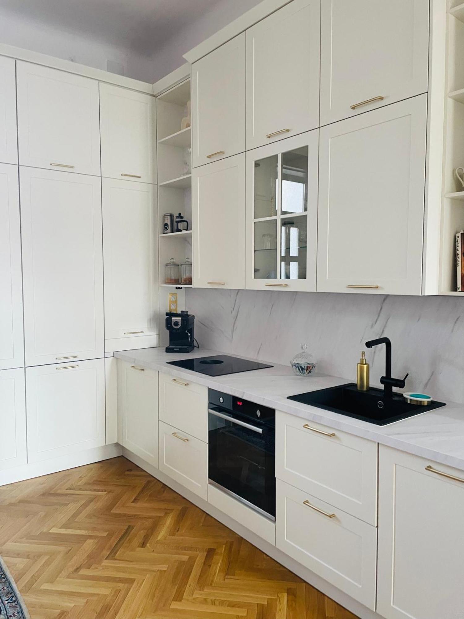 Apartamento Littleparis Cluj-Napoca Exterior foto